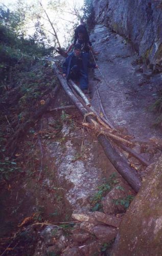 difficut steps on kimathanka trail