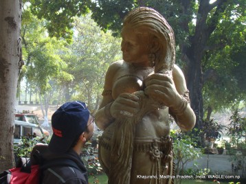 khajuraho carvings statues sculptures