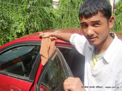 कार चम्काउने ठिटो