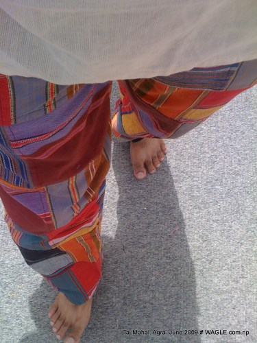 taj mahal walking on fire