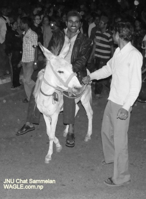 india holi jnu chat festival