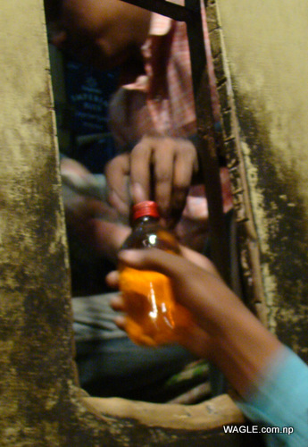 people buying whisky in delhi