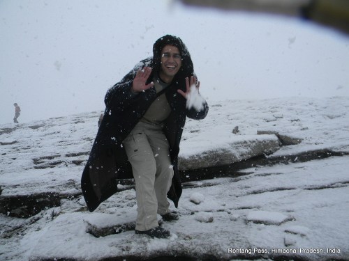 dinesh wagle pose rohtang pass himachal pradesh india