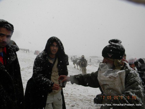 gokul and dinesh with cup of tea rohtang pass himachal pradesh india