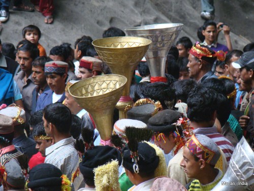 Worshipping Goddess Hidimba