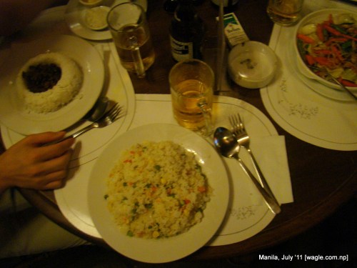 Manila food: Fried rice in a restaurant in Makati