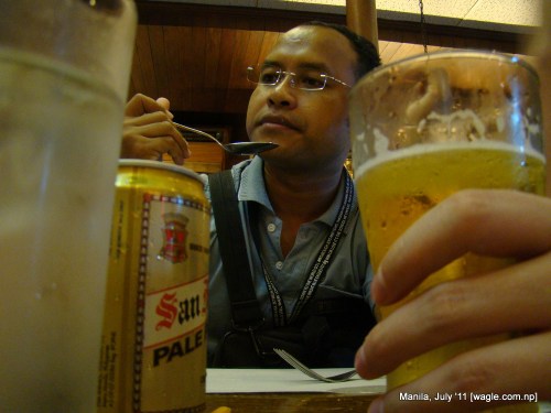 Seangly and glasses of beer