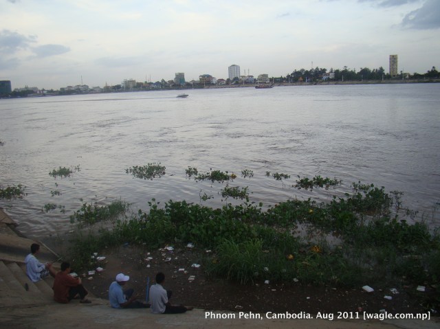 mekong river in phnom penh mekong river in phnom penh