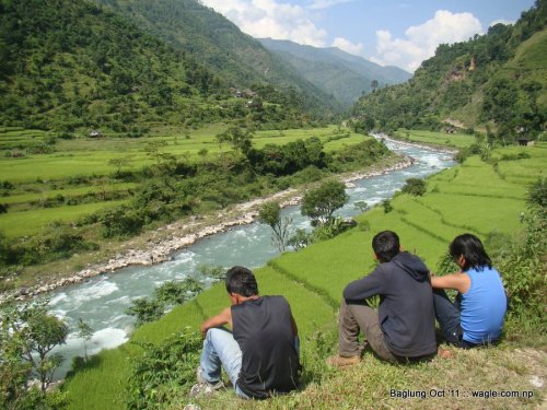 mid hill highway in nepal