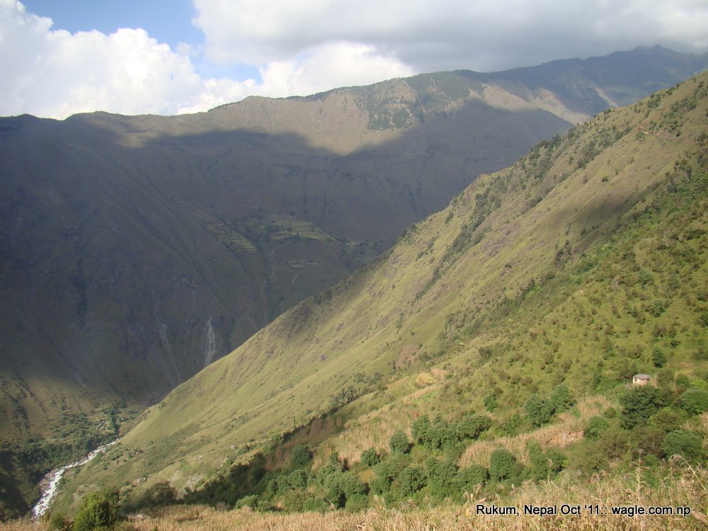 The precipitous slope near Kol village
