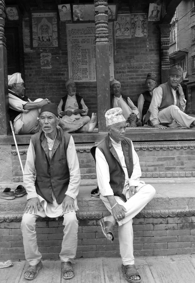 Old men of bhaktapur 01